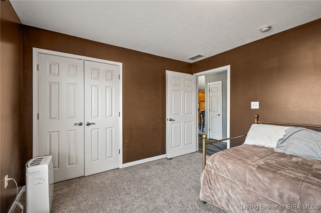 1143 South Moon Road Scottsburg, IN 47170 - Photo 19 of 41