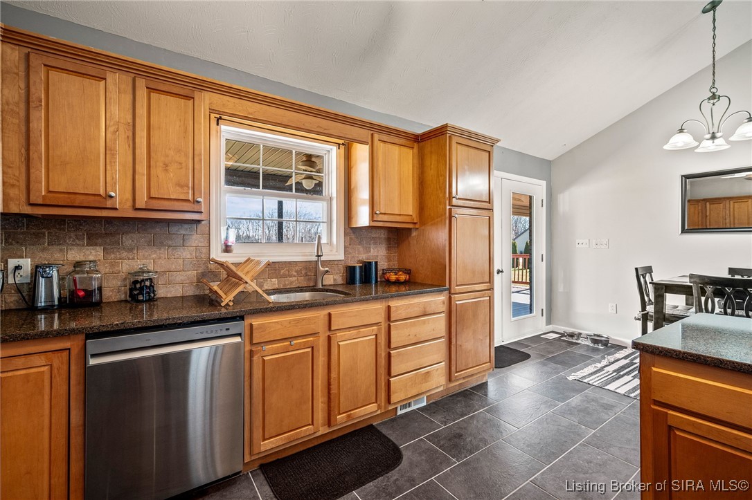 1143 South Moon Road Scottsburg, IN 47170 - Photo 9 of 41