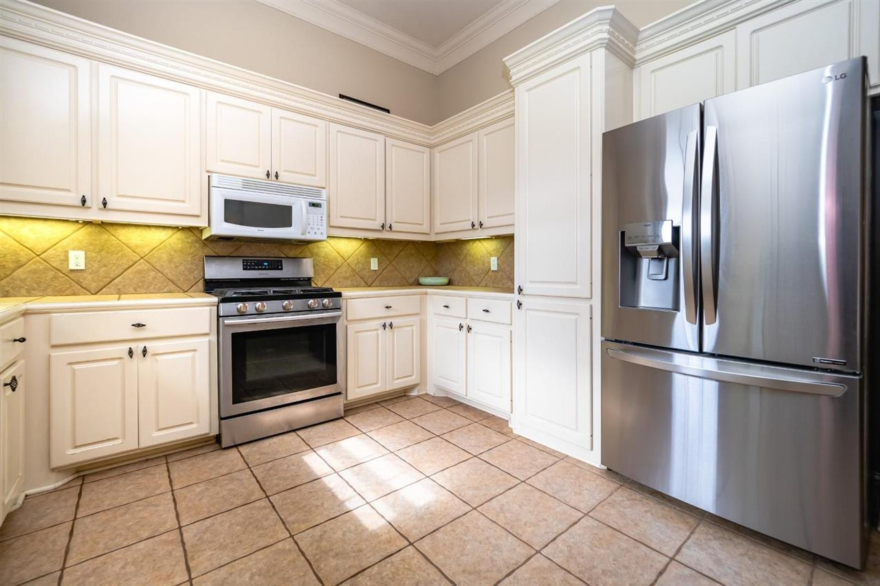 317 Kings Ridge Circle Brandon, MS 39047 - Photo 8 of 25 Photo 8