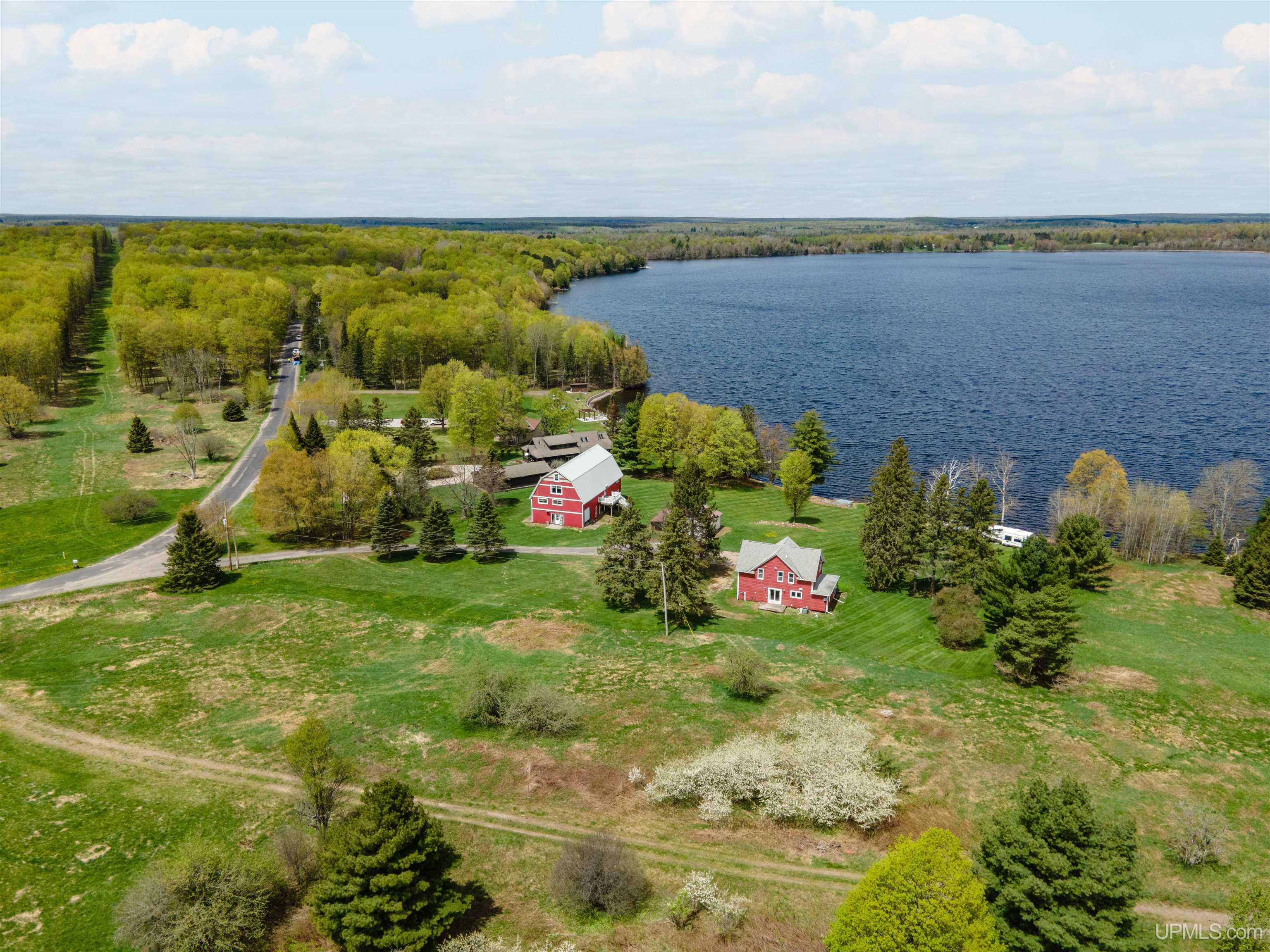 140 Sunset Shores Road Iron River, MI 49935 - Photo 1 of 61