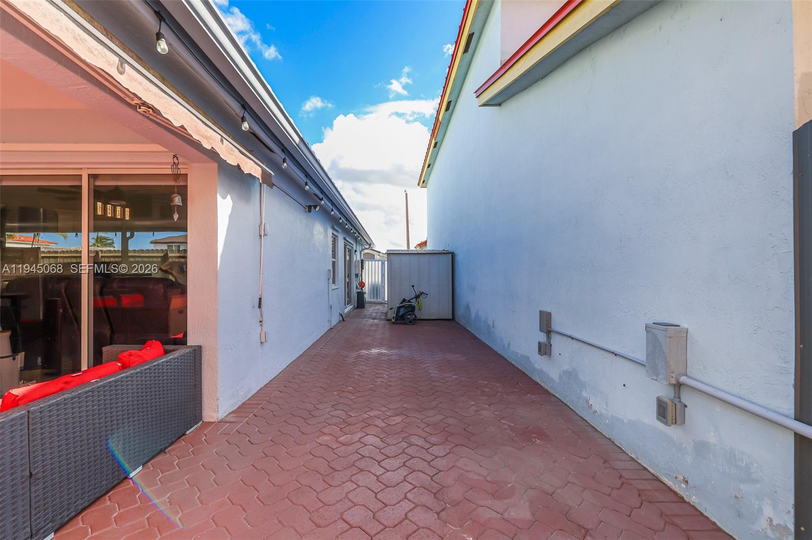 9526 Southwest 155th Avenue Miami, FL 33196 - Photo 47 of 53