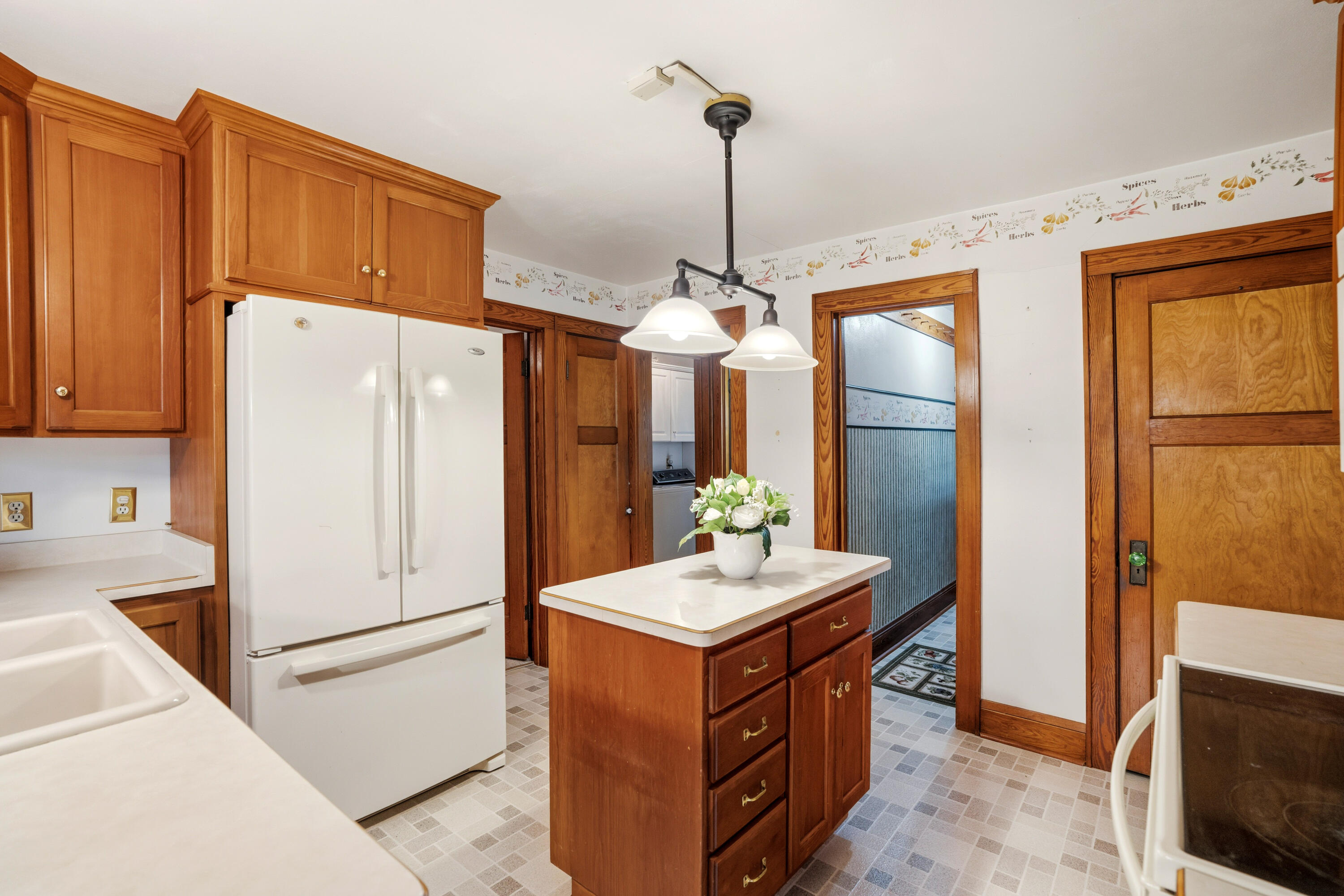 4727 Fontana Beach Road Polk, WI 53086 - Photo 29 of 54 kitchen