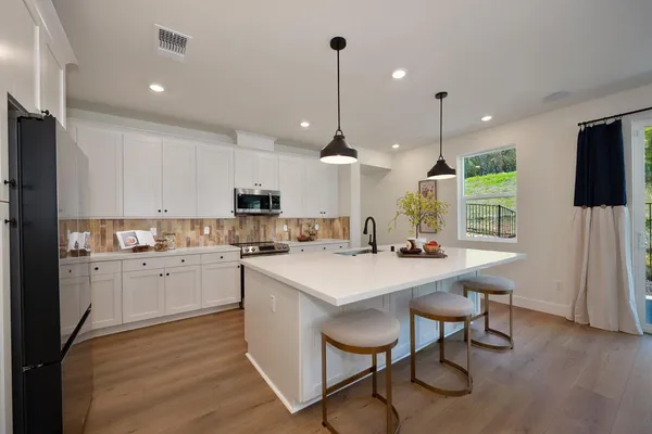 $749,990 | 1000 Utah Drive, Placerville, CA 95667