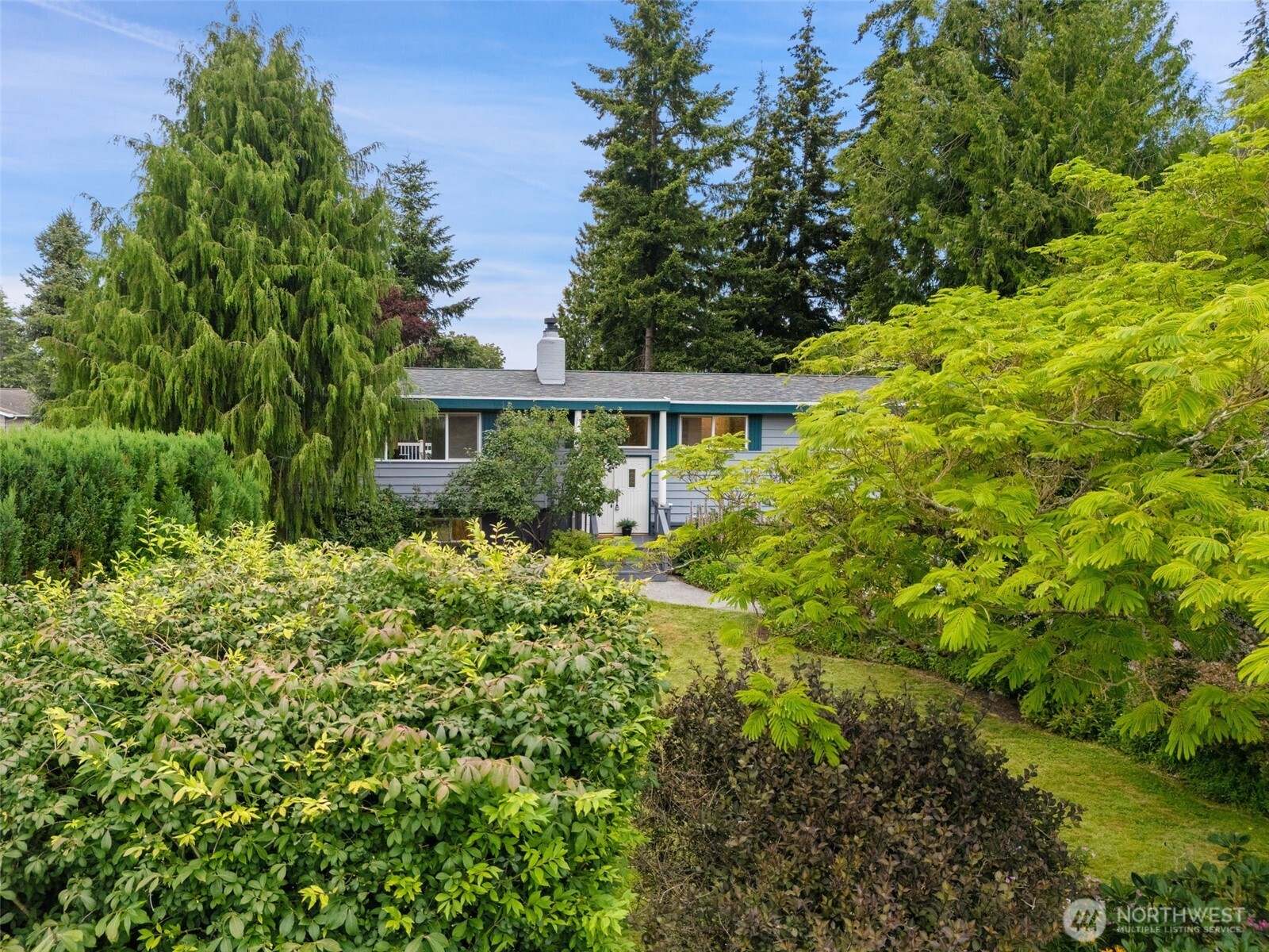 1011 Carol Way Edmonds, WA 98020 - Photo 2 of 40
