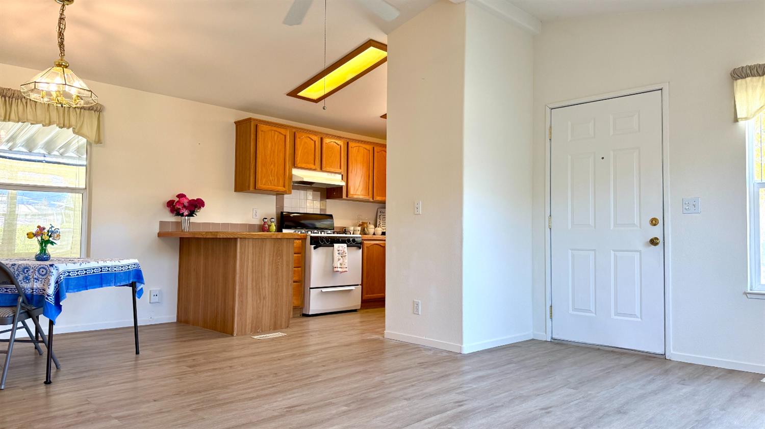 15 Golden Inn Way Rancho Cordova, CA 95670 - Photo 7 of 42