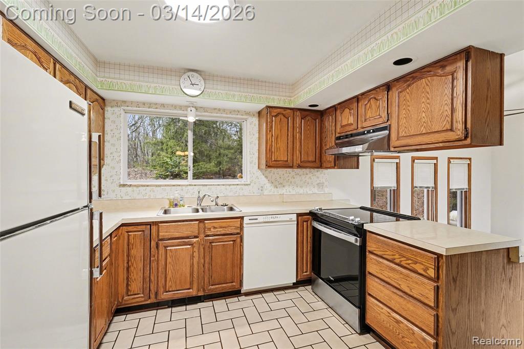 1380 Kent Road Ortonville, MI 48462 - Photo 15 of 56 Gallery Image 15
