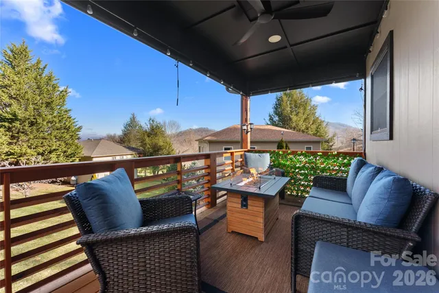 $565,000 | 47 Winghaven Heights, Waynesville, NC 28786