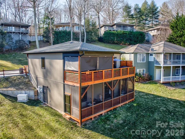 $565,000 | 47 Winghaven Heights, Waynesville, NC 28786