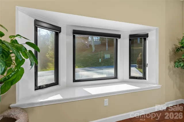 $565,000 | 47 Winghaven Heights, Waynesville, NC 28786