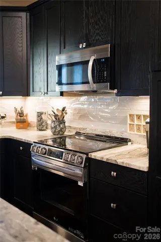 $565,000 | 47 Winghaven Heights, Waynesville, NC 28786