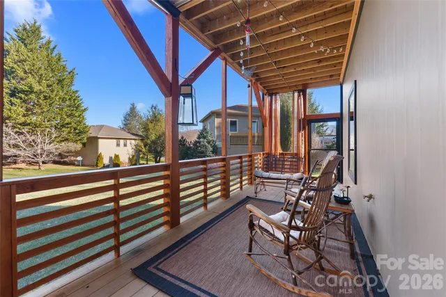 $565,000 | 47 Winghaven Heights, Waynesville, NC 28786