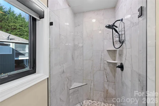 $565,000 | 47 Winghaven Heights, Waynesville, NC 28786