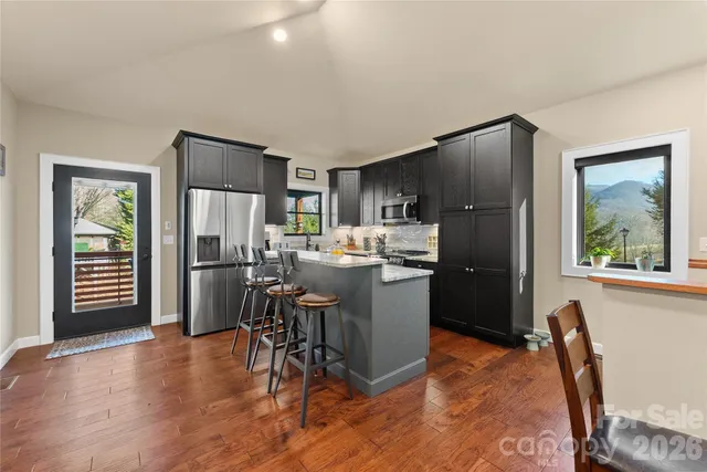 $565,000 | 47 Winghaven Heights, Waynesville, NC 28786