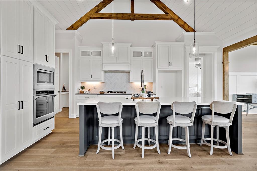 2225 Northwest Killarney Ln  