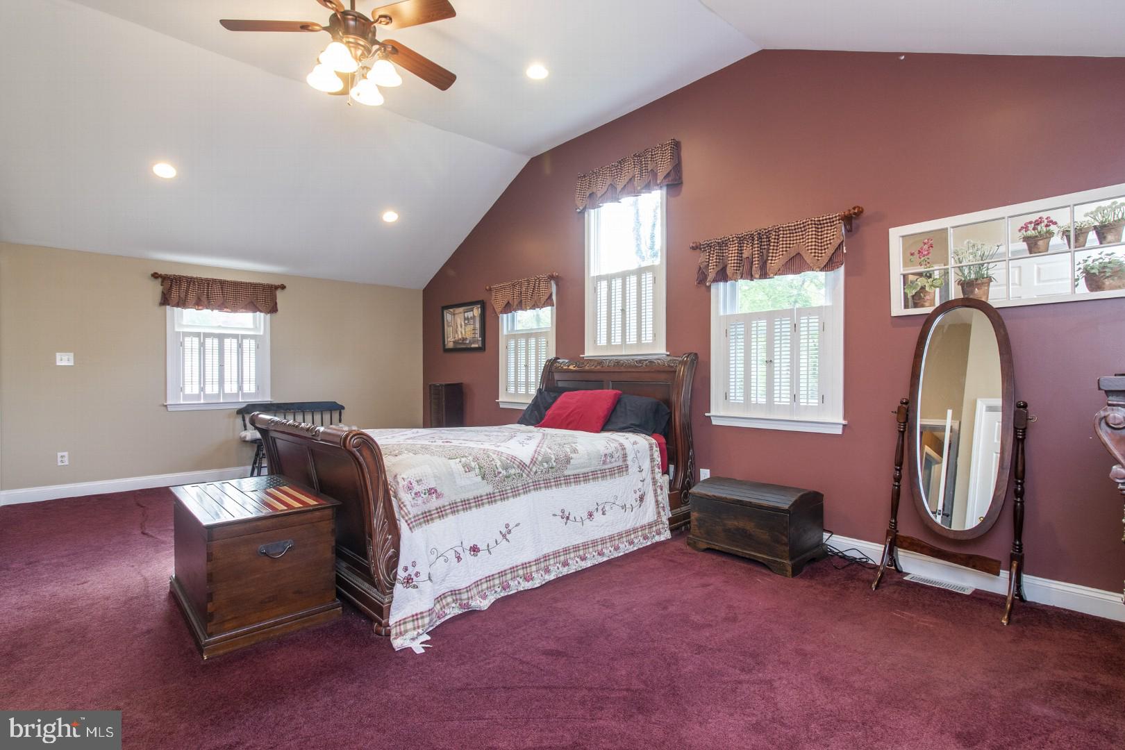609 Hey Lane Springfield, PA 19064 - Photo 22 of 40