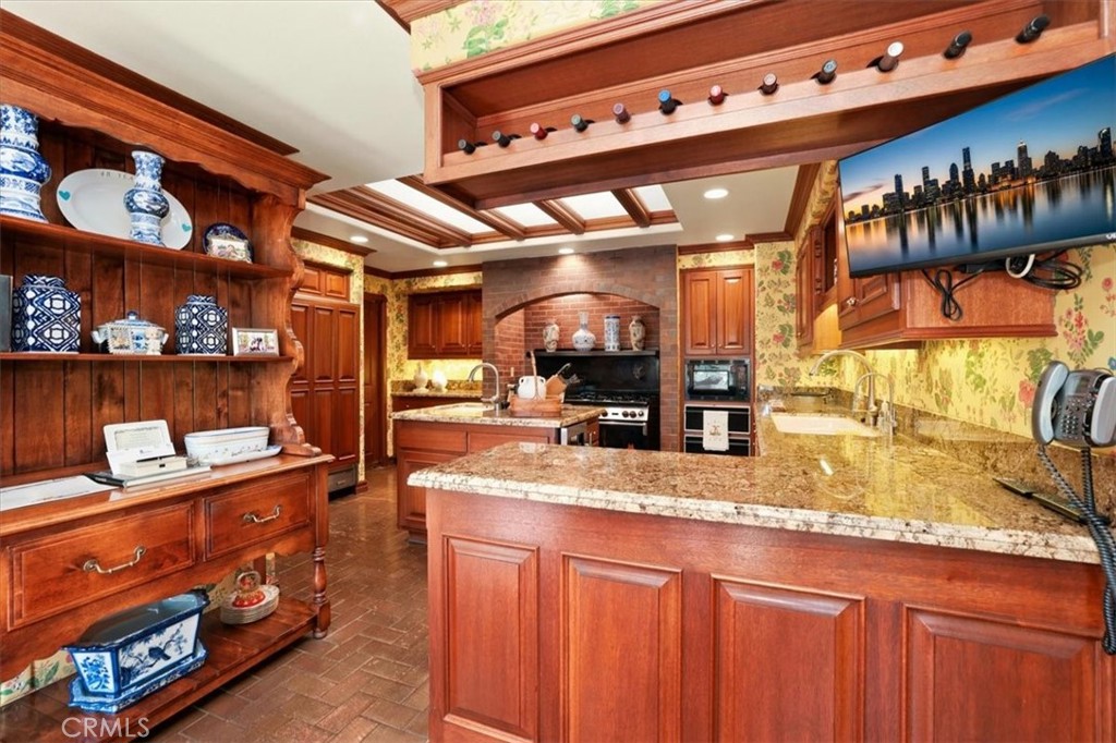 2445 Rolling Ridge Road Riverside, CA 92506 - Photo 33 of 75