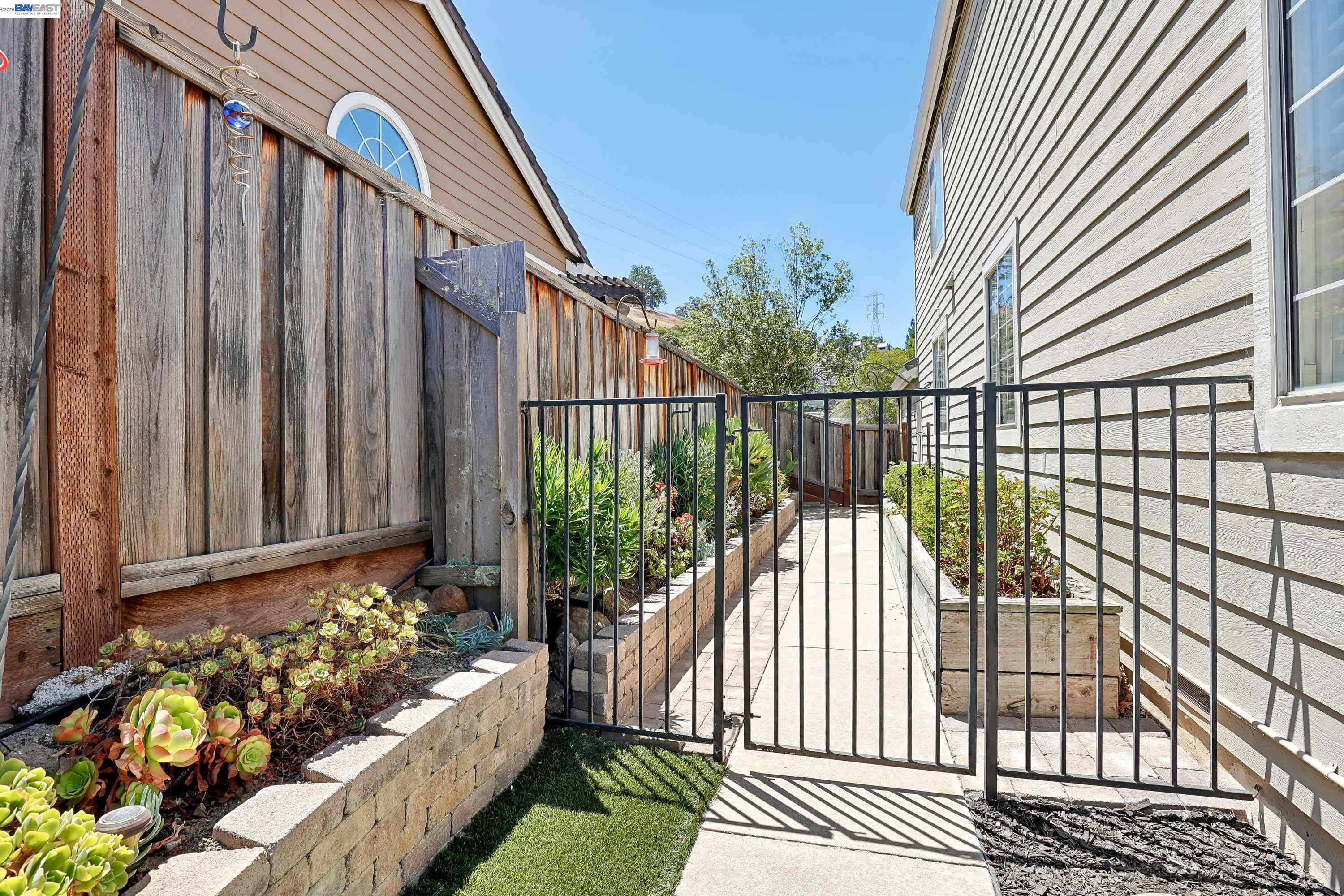 477 Obsidian Way Clayton, CA 94517 - Photo 42 of 52 Gallery Image 42