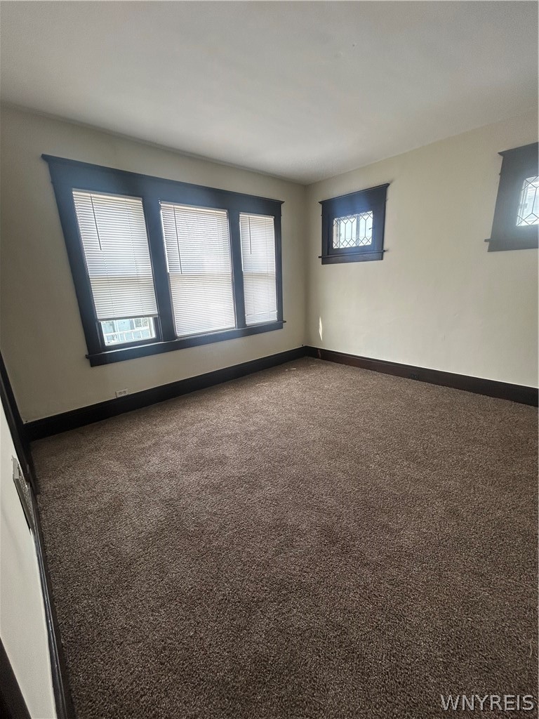 41 Page Street Buffalo, NY 14207 - Photo 5 of 17