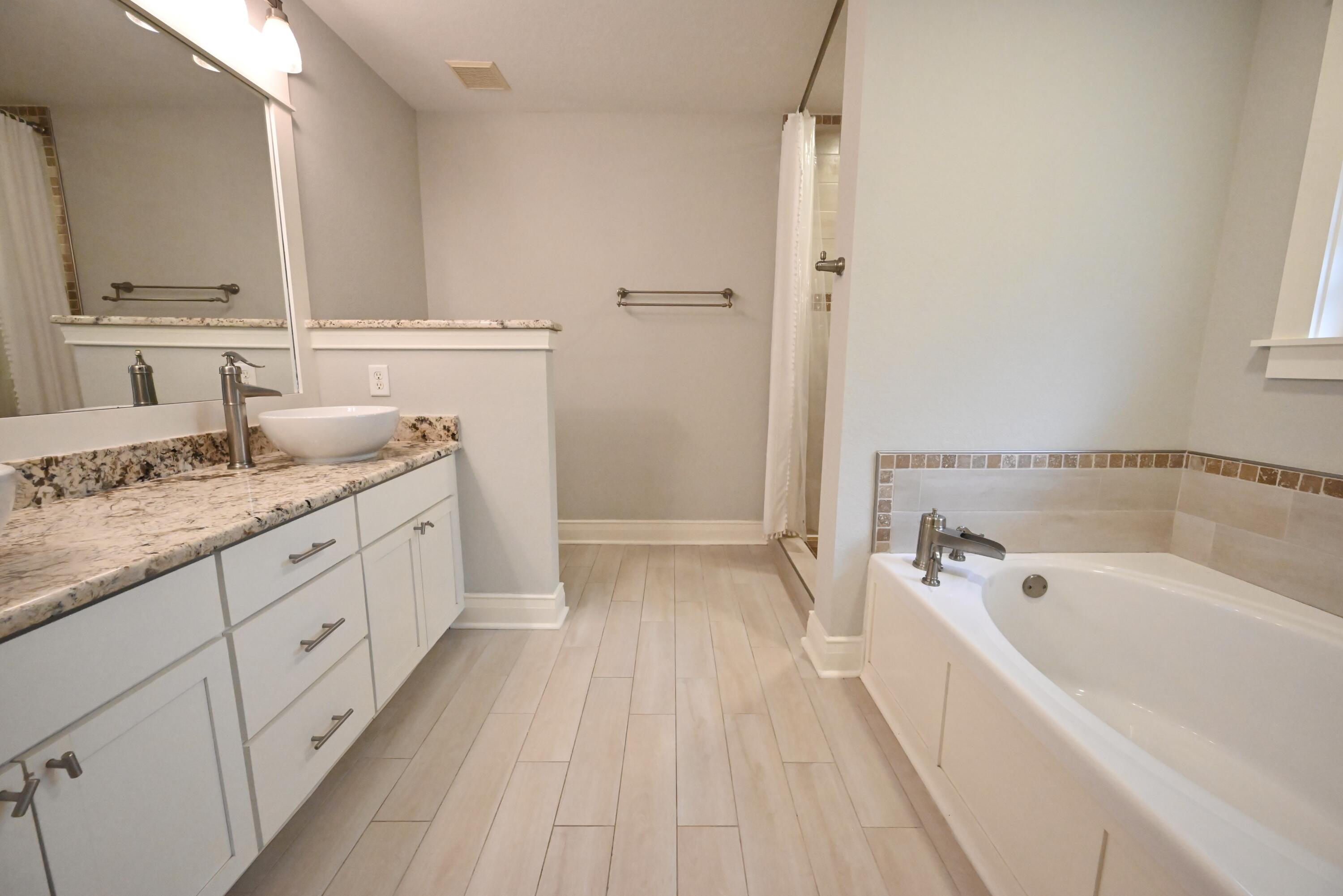 202 Shell Drive Crestview, FL 32536 - Photo 26 of 39 DSC_8898