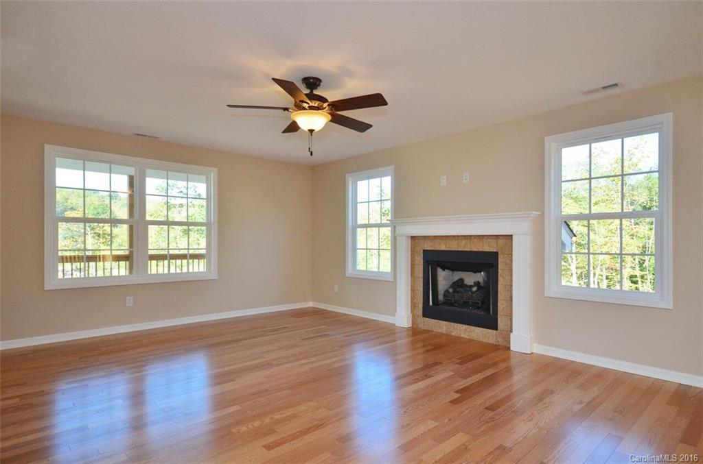 30 Parrot Road, Unit 2 Candler, NC 28715 - Photo 2 of 19 Gallery Image 2