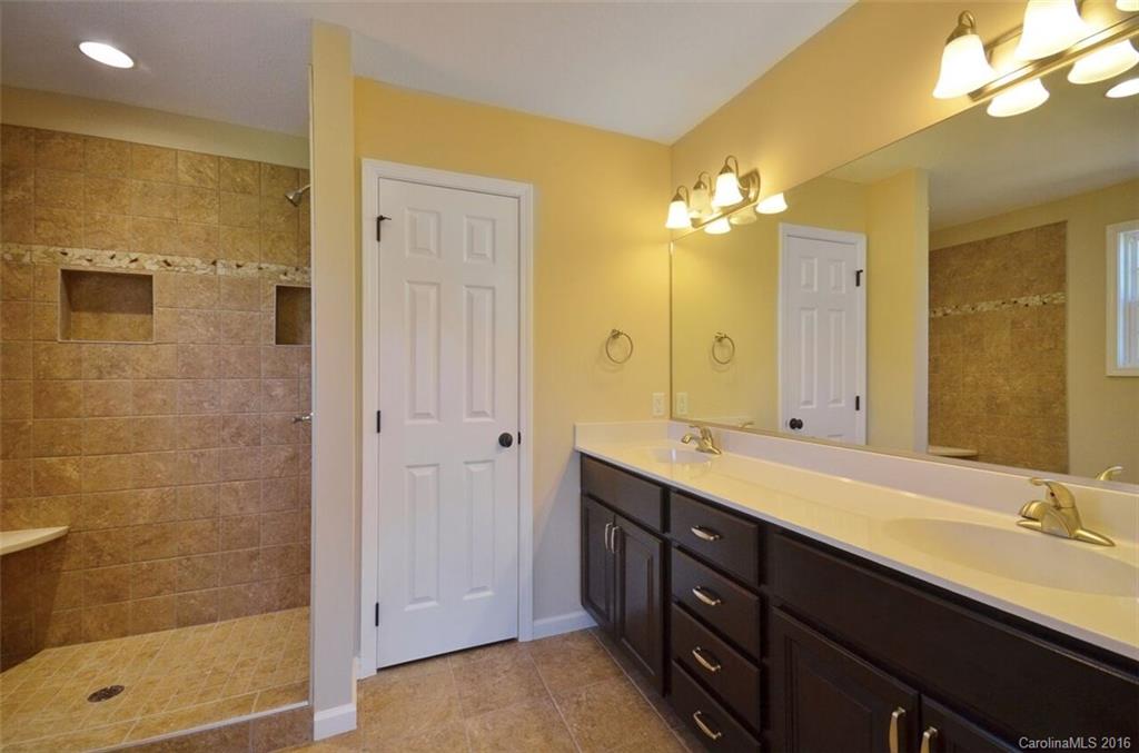 30 Parrot Road, Unit 2 Candler, NC 28715 - Photo 11 of 19 Gallery Image 11