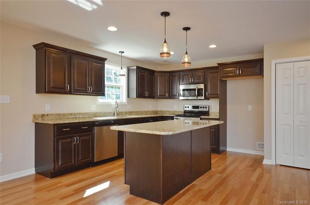 30 Parrot Road, Unit 2 Candler, NC 28715 - Photo 6 of 19 Gallery Image 6