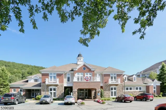 $439,900 | 10203 Warren's Way, Unit 203, Wanaque, NJ 07465