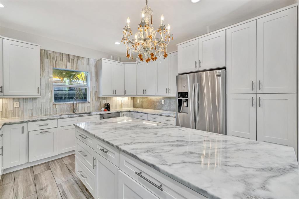 2502 Northeast 6th Avenue Wilton Manors, FL 33305 - Photo 14 of 65