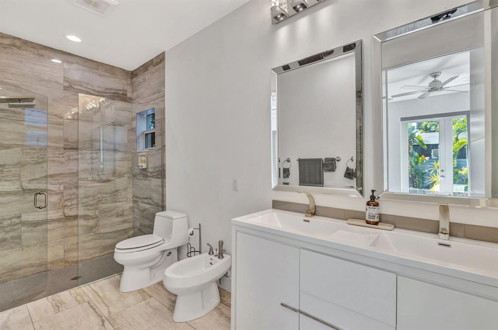 2502 Northeast 6th Avenue Wilton Manors, FL 33305 - Photo 22 of 65