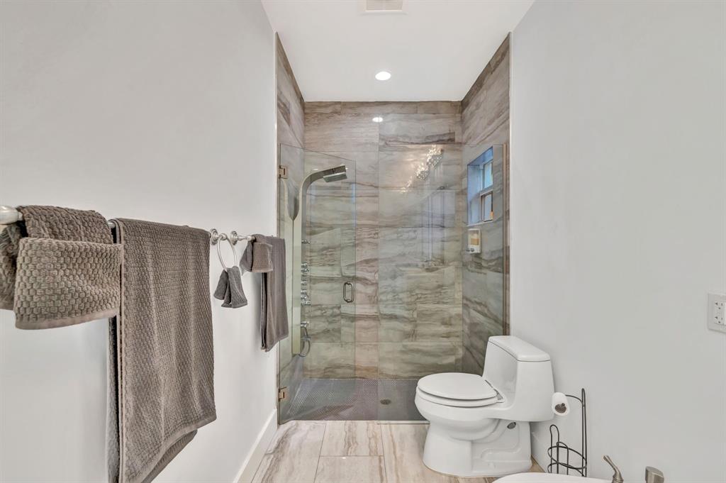 2502 Northeast 6th Avenue Wilton Manors, FL 33305 - Photo 23 of 65