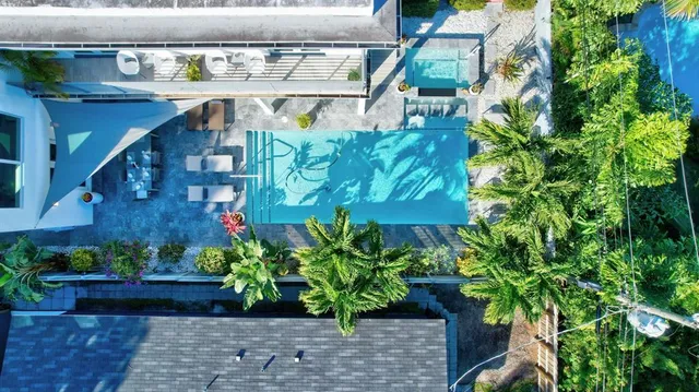 $2,299,000 | 2502 Northeast 6th Avenue, Wilton Manors, FL 33305