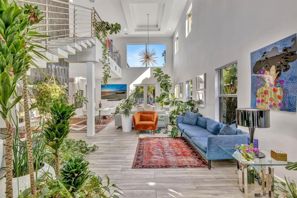 2502 Northeast 6th Avenue Wilton Manors, FL 33305 - Photo 6 of 65