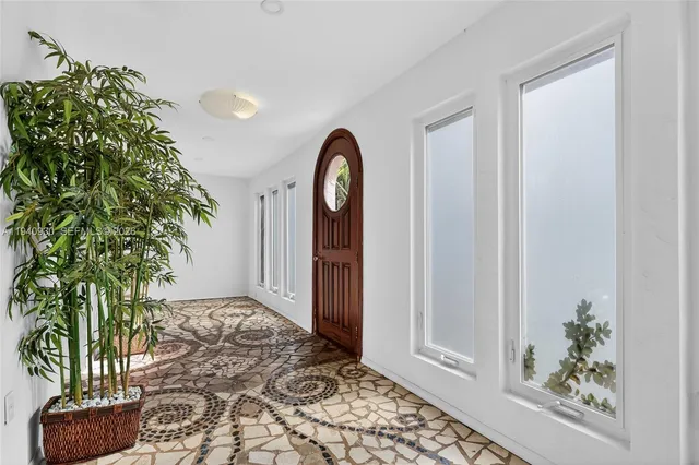 $1,150,000 | 1852 Southwest 2nd Avenue, Miami, FL 33129