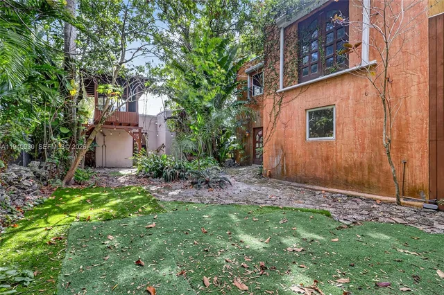 $1,150,000 | 1852 Southwest 2nd Avenue, Miami, FL 33129