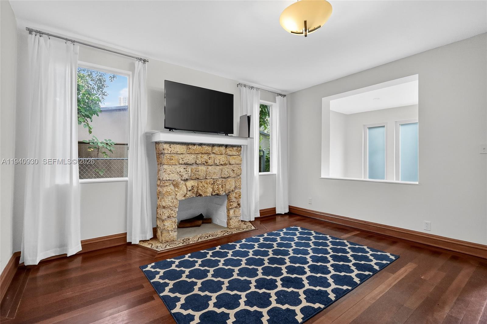 1852 Southwest 2nd Avenue Miami, FL 33129 - Photo 5 of 43