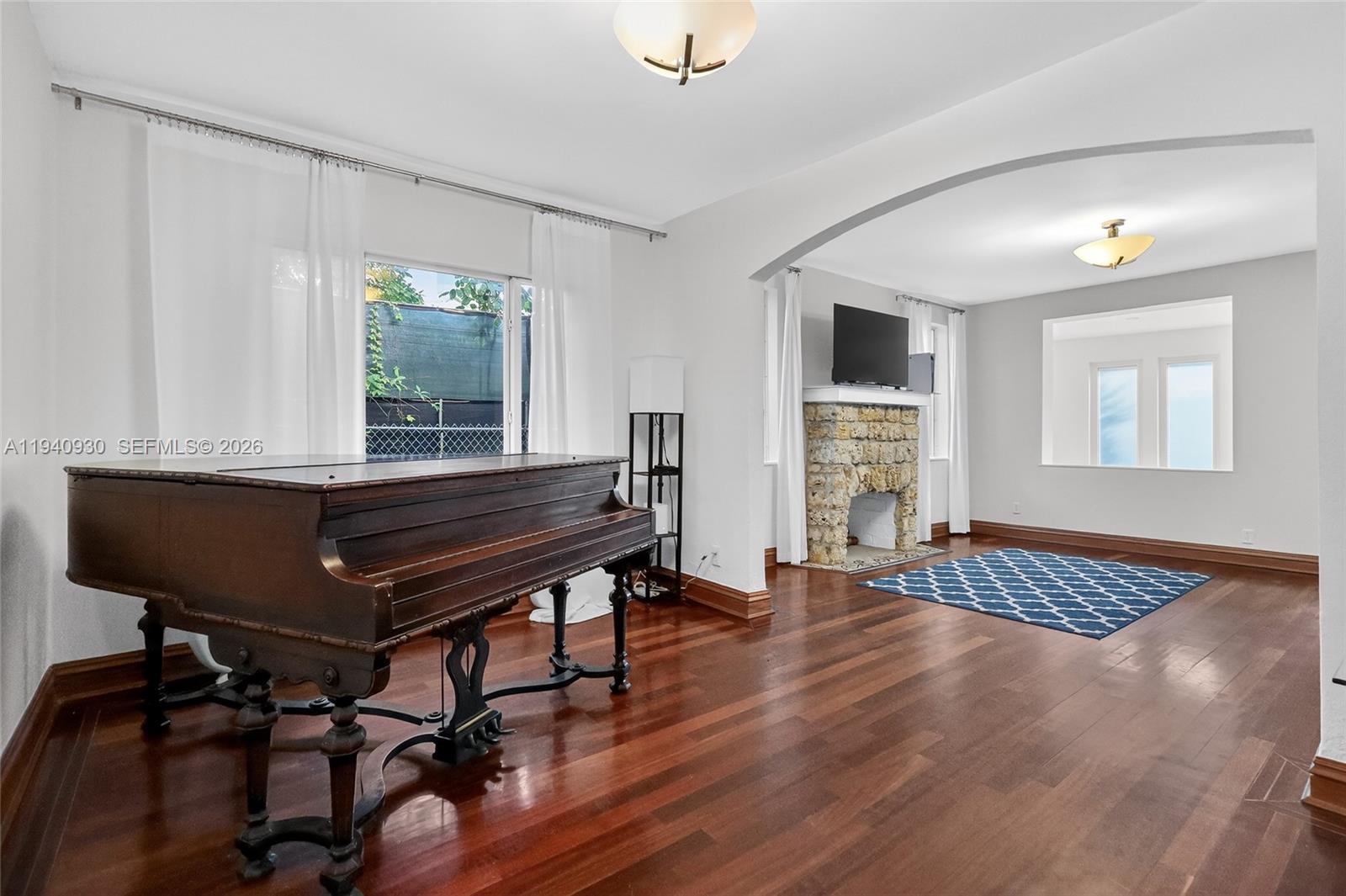 1852 Southwest 2nd Avenue Miami, FL 33129 - Photo 6 of 43