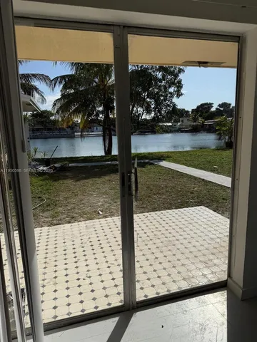 $3,300 | 1056 Southwest 2nd Street, Unit 1056, Hallandale Beach, FL 33009
