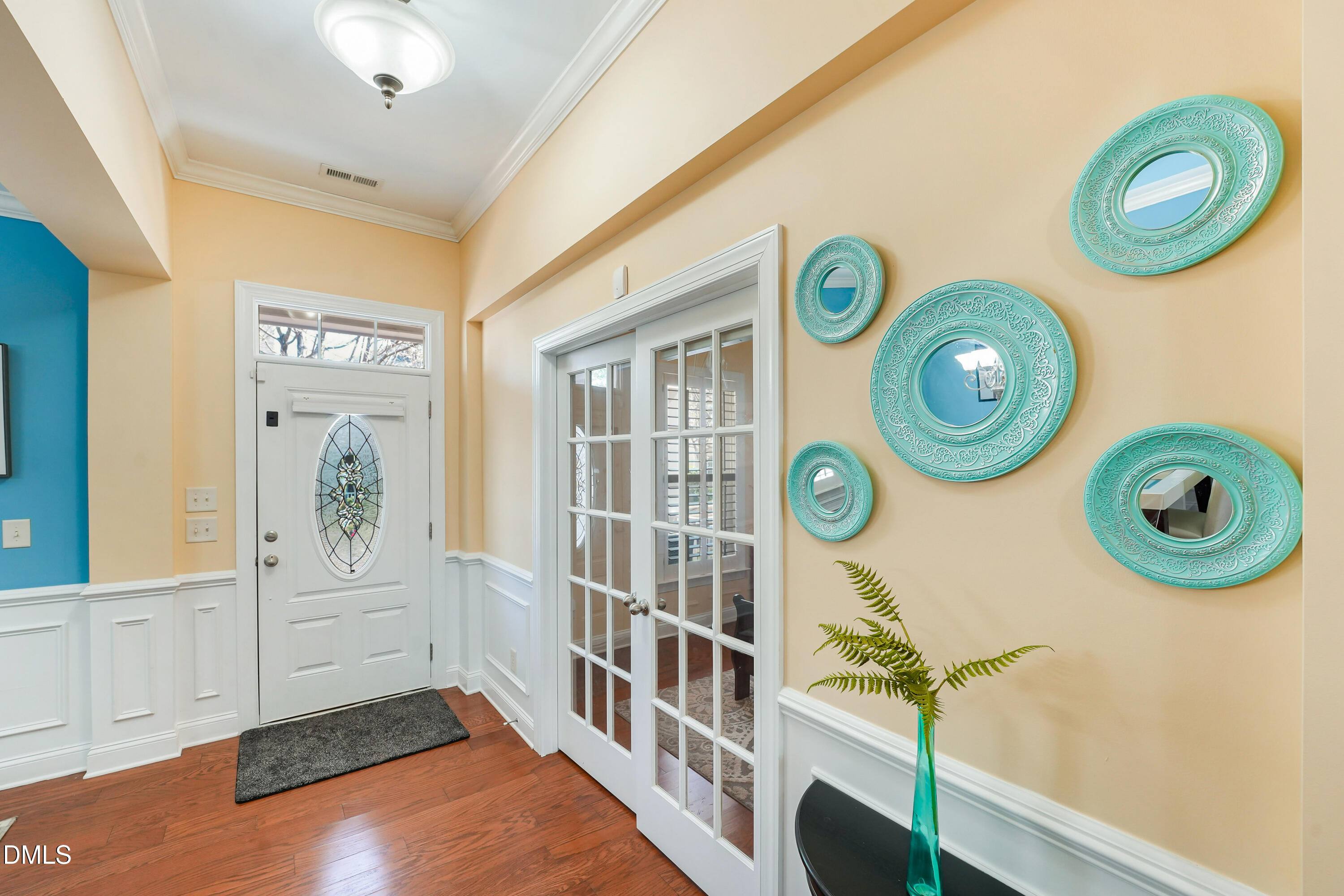 847 Historian Street Raleigh, NC 27603 - Photo 5 of 52 847 Histiorian St_www.scalaphotography.c