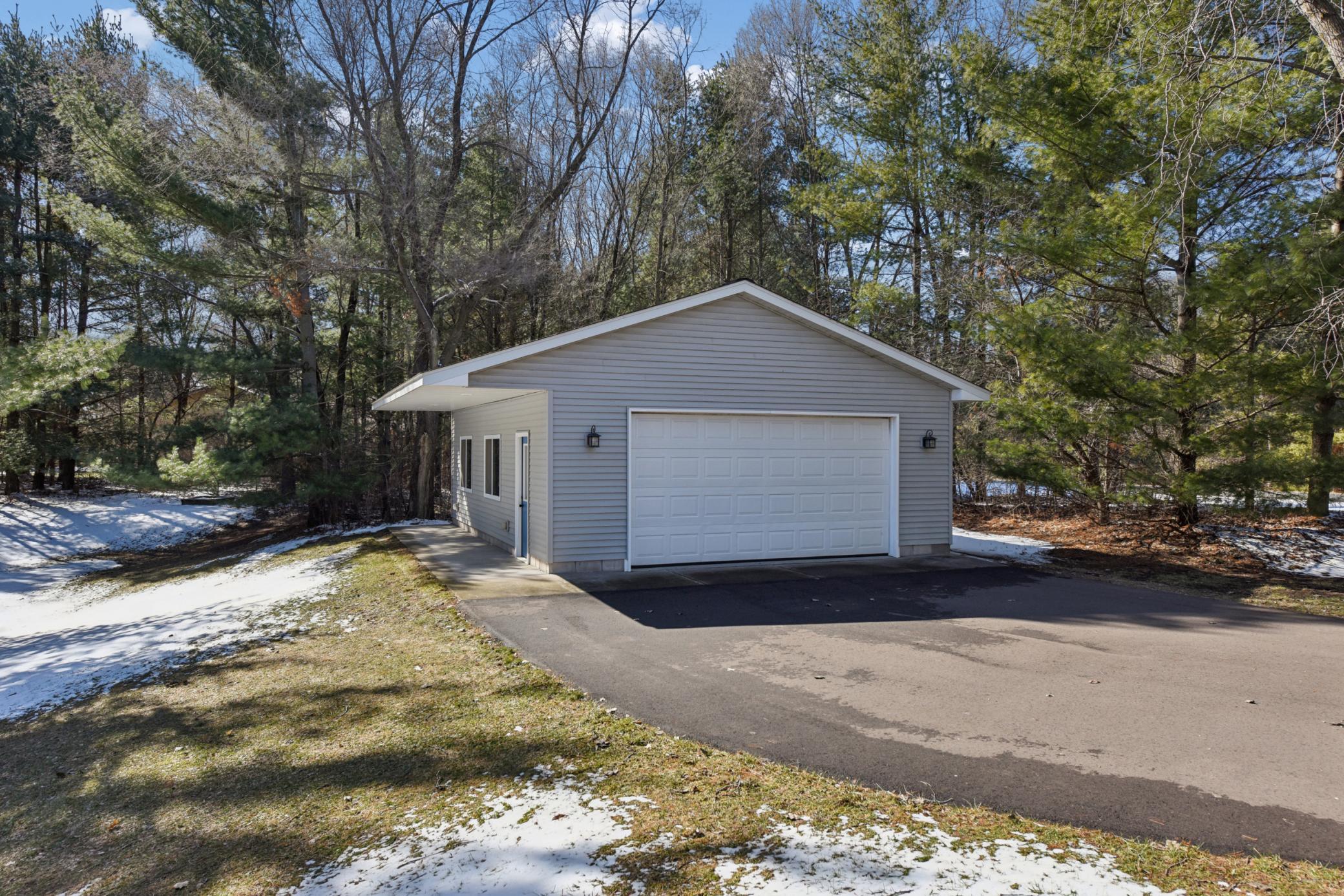 725 Packer Drive Hudson, WI 54016 - Photo 3 of 39