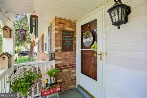 $598,000 | 9304 Gue Road, Damascus, MD 20872