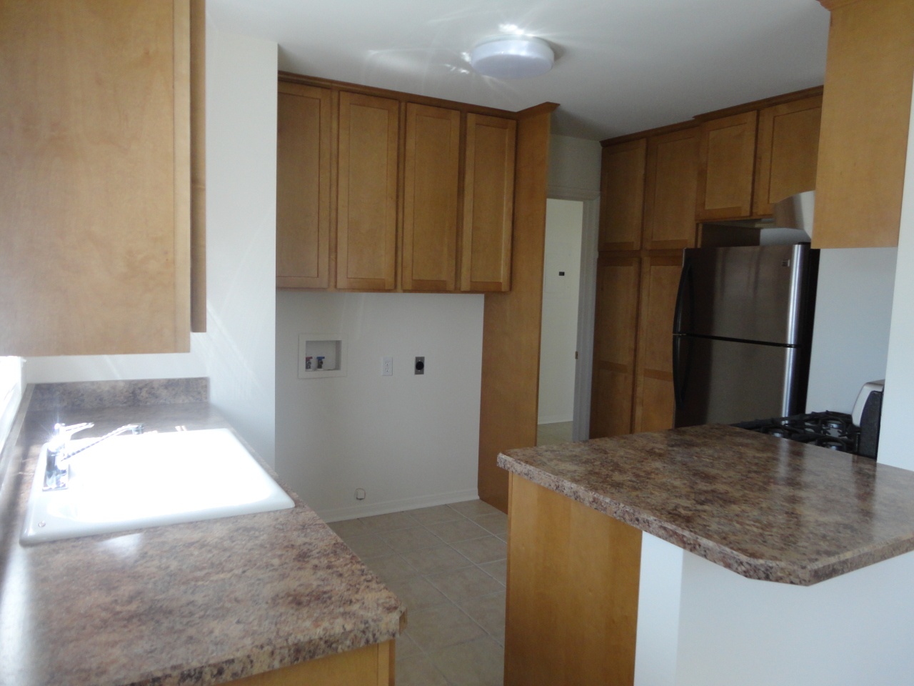335 Oliver Road Santa Barbara, CA 93109 - Photo 5 of 6 337 Kitchen