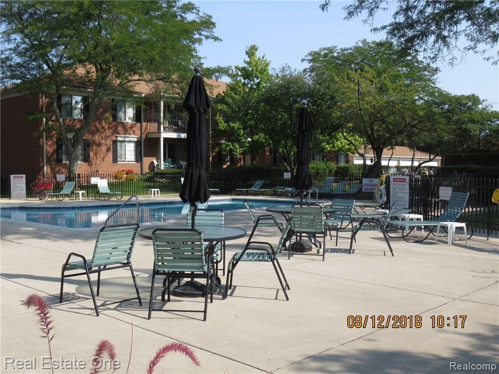 29640 Middlebelt Road, Unit 1603 Farmington, MI 48334 - Photo 30 of 31