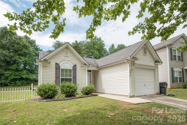 $1,720 | 2836 Oasis Lane, Charlotte, NC 28214