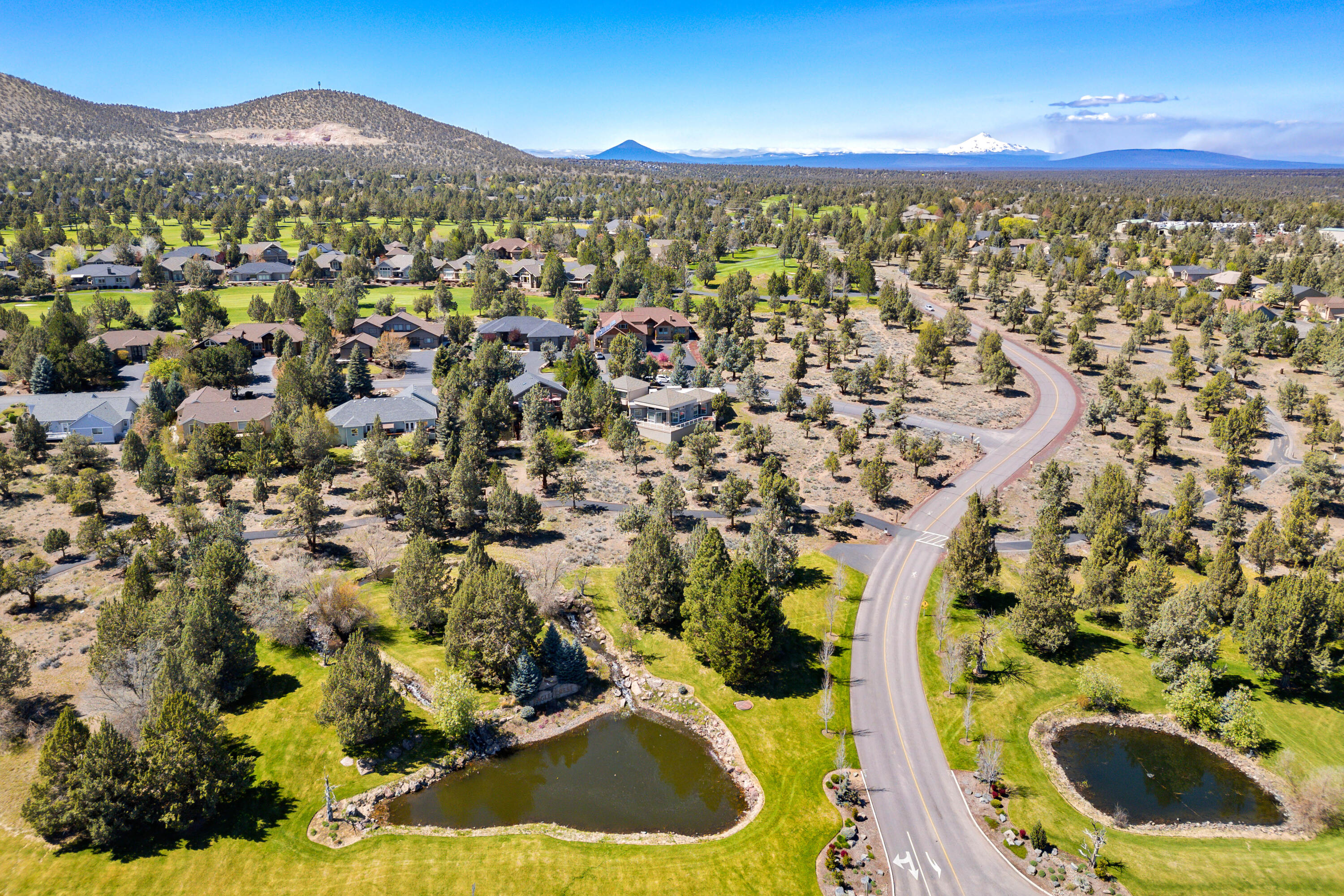 1302 Highland View Loop Redmond, OR 97756 - Photo 49 of 53 DJI_0256
