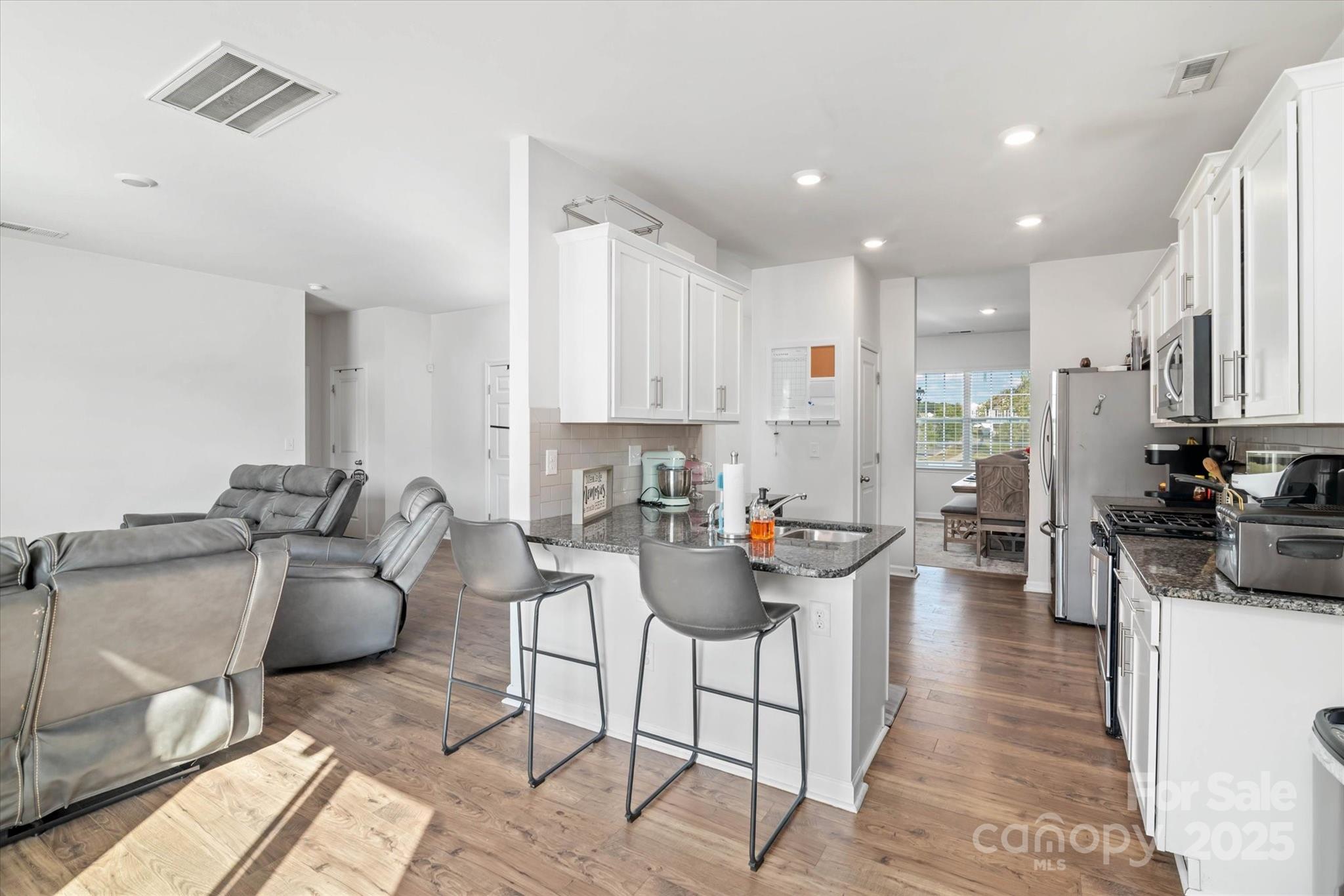 923 Elliott Road Charlotte, NC 28216 - Photo 11 of 35 Gallery Image 11