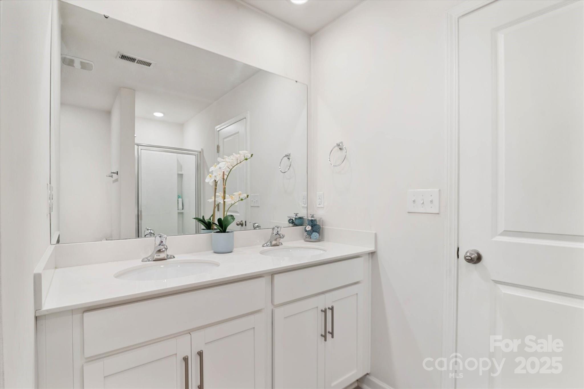 923 Elliott Road Charlotte, NC 28216 - Photo 28 of 35 Gallery Image 28