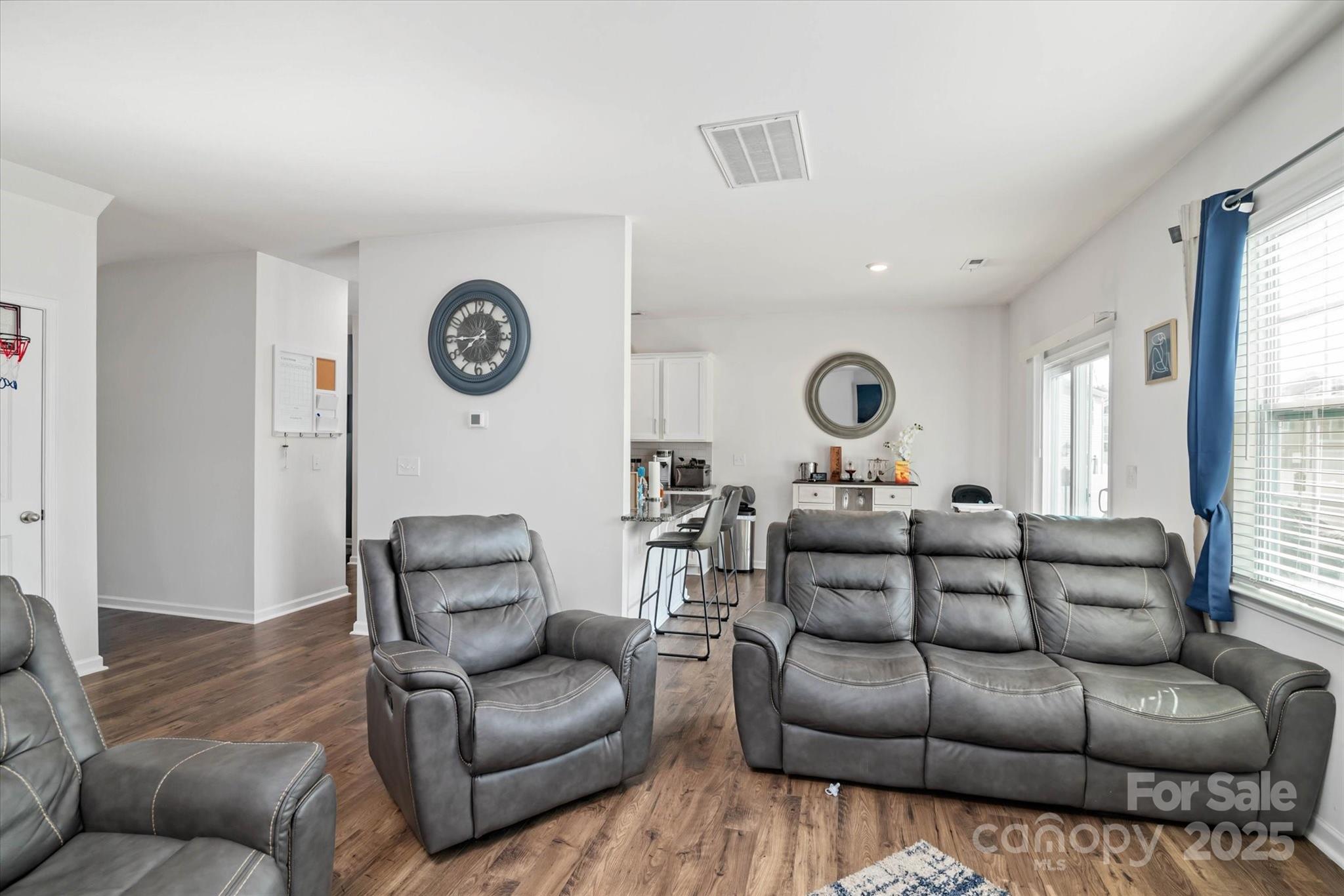 923 Elliott Road Charlotte, NC 28216 - Photo 10 of 35 Gallery Image 10