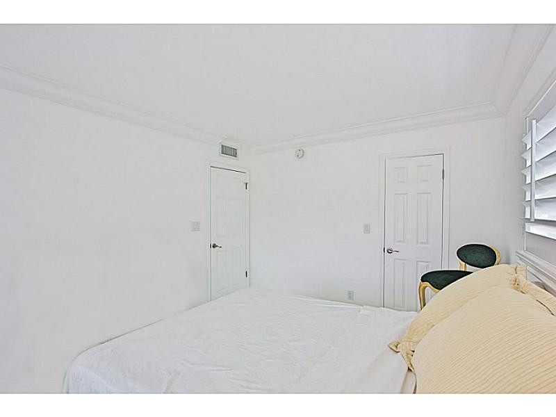 2871 North Ocean Boulevard, Unit F139 Boca Raton, FL 33431 - Photo 9 of 16 Bedroom