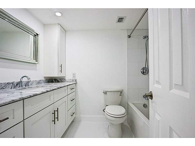 2871 North Ocean Boulevard, Unit F139 Boca Raton, FL 33431 - Photo 10 of 16 Bathroom