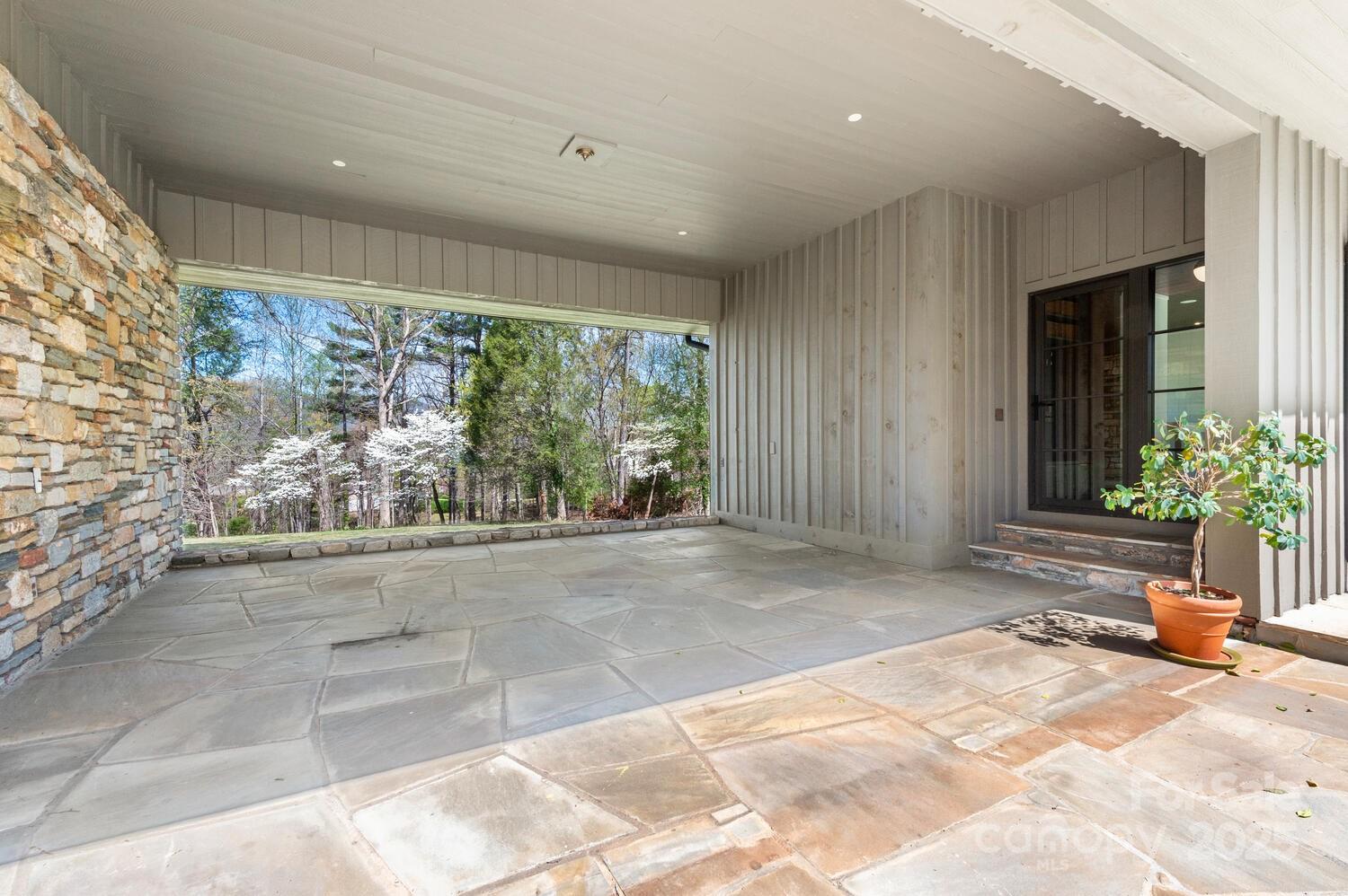 123 Fox Covert Lane Tryon, NC 28782 - Photo 5 of 48